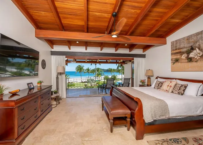 Upscale Two-bedroom In With Beautiful Oceanfront Views Playa Flamingo