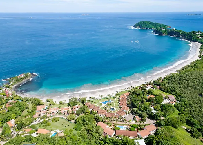 Upscale Two-bedroom In With Beautiful Oceanfront Views